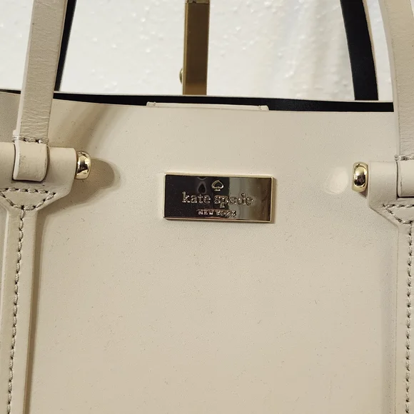 Kate Spade Ivory Tote with Gold Hardware - Picture 2 of 9